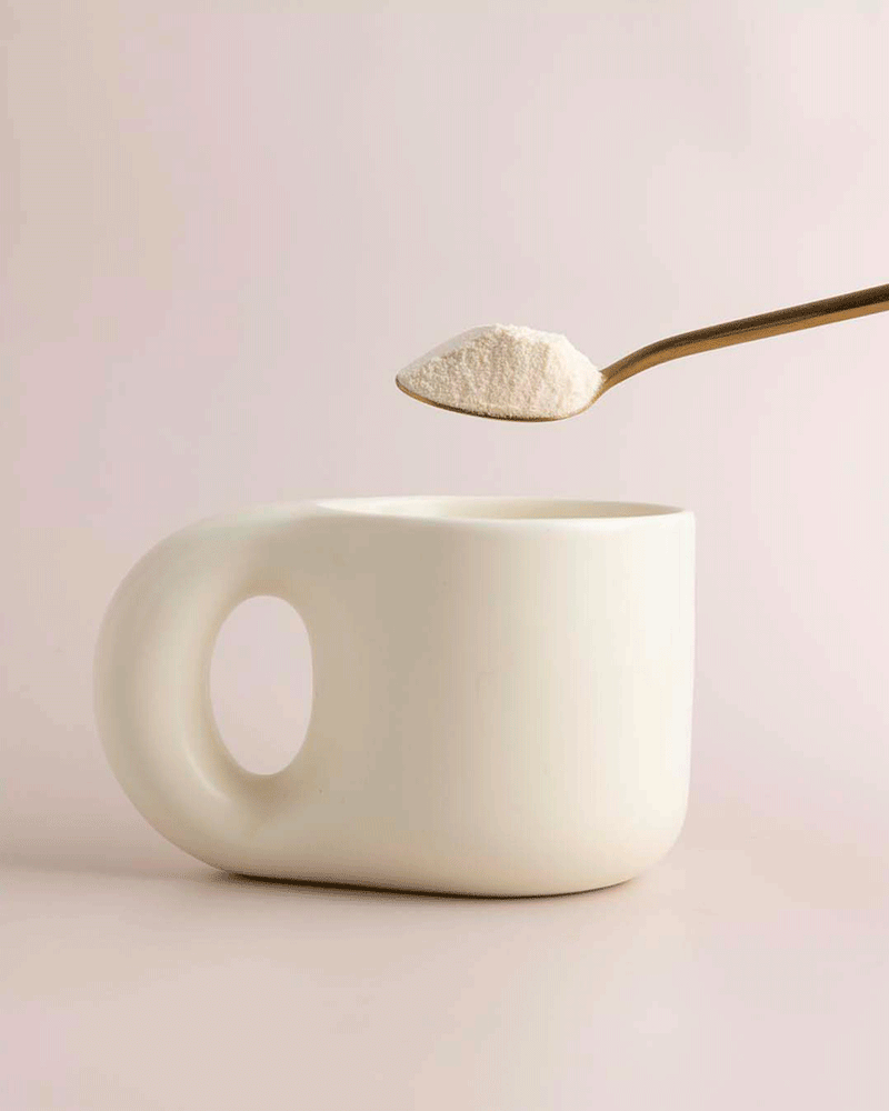 Collagen Salted Caramel White Hot Chocolate